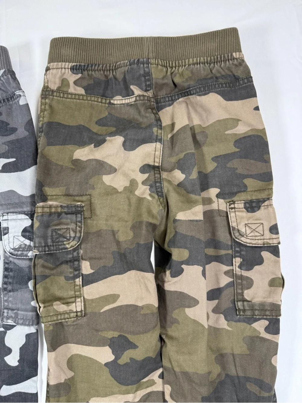 THE CHILDRENS PLACE Boys Cargo Pants Lot Size 4T Camo Military Streetwear
